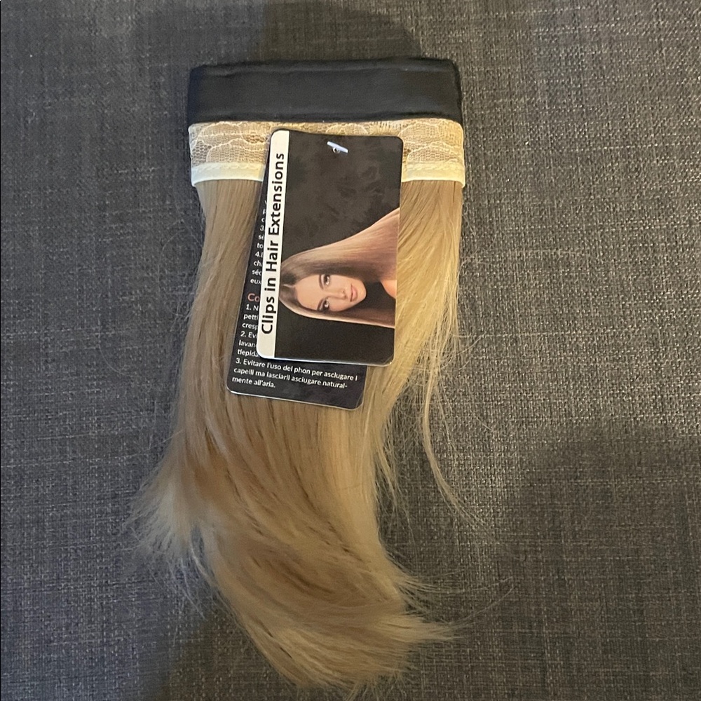 Source Unknown Golden Blonde Clip-In Extensions